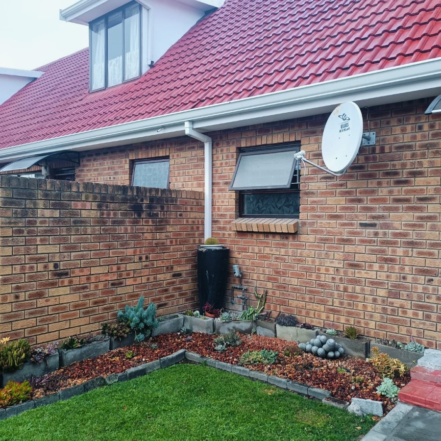 To Let 2 Bedroom Property for Rent in George Central Western Cape